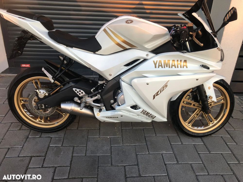 Yamaha YZF-R125 - 3