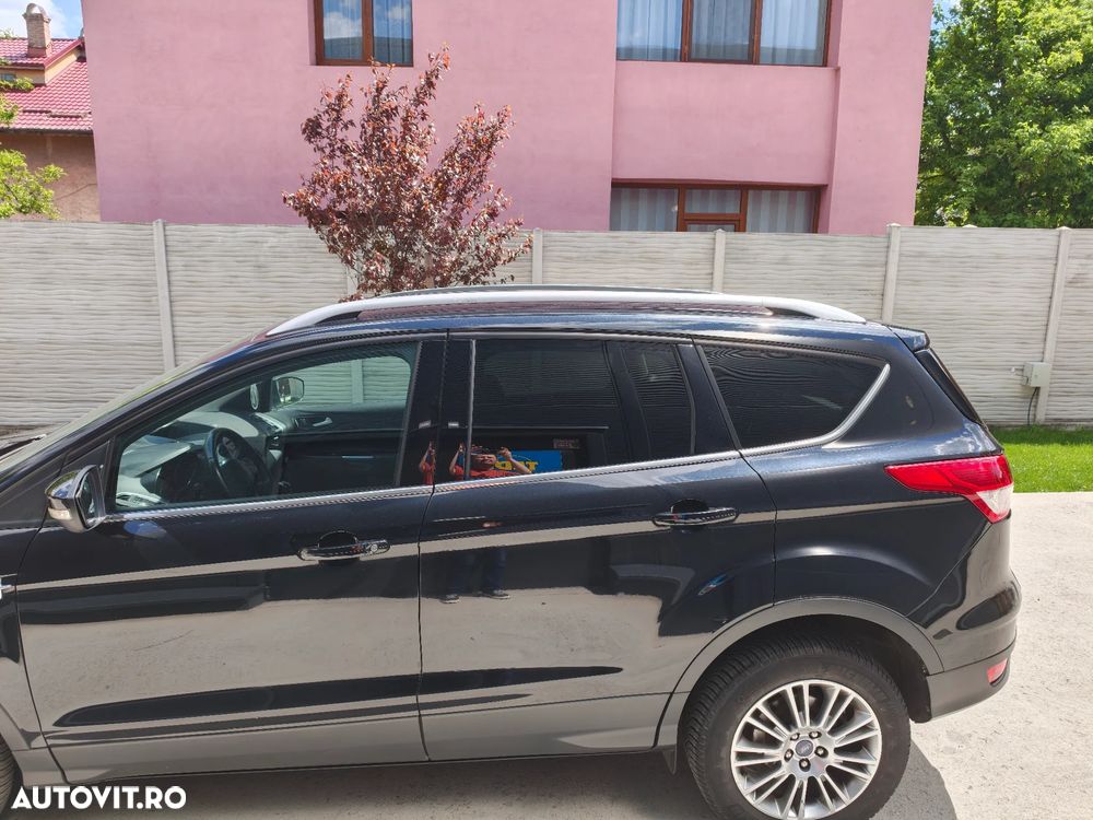 Ford Kuga 1.6 EcoBoost 2x4 Titanium - 5