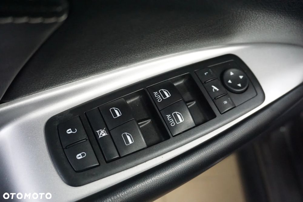 Fiat Freemont 2.0 Multijet 16V DPF Automatik Allrad Black Code - 29