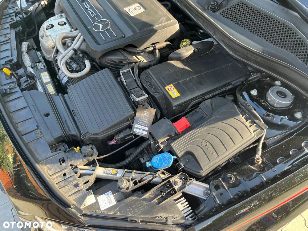 Mercedes-Benz GLA 45 AMG 4-Matic Edition 1 - 35