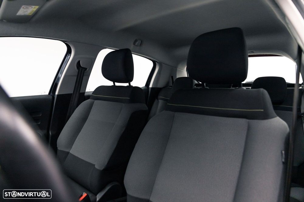 Citroën C3 1.2 PureTech Shine - 17