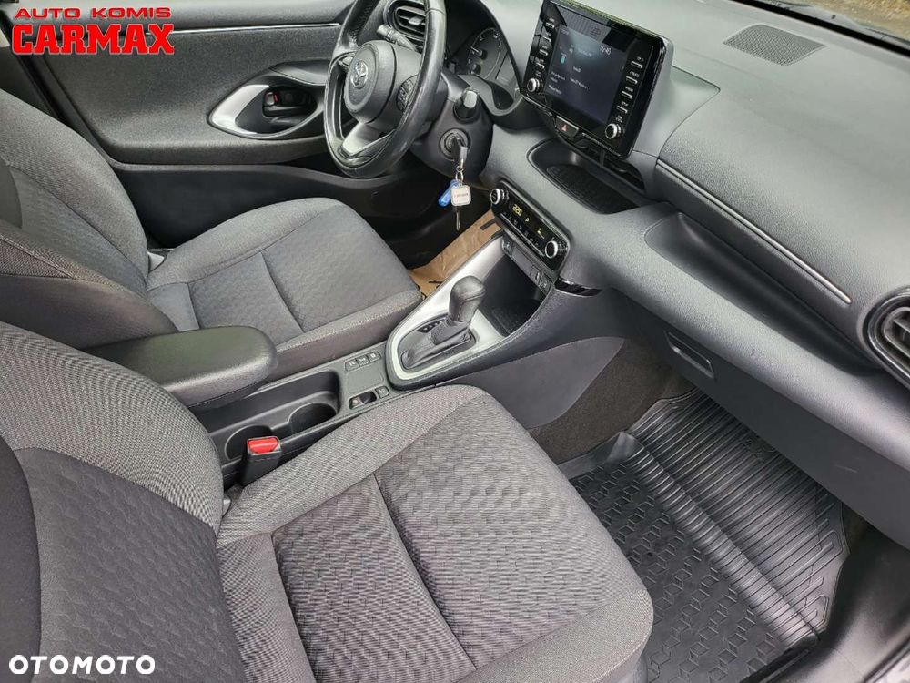 Toyota Yaris - 30