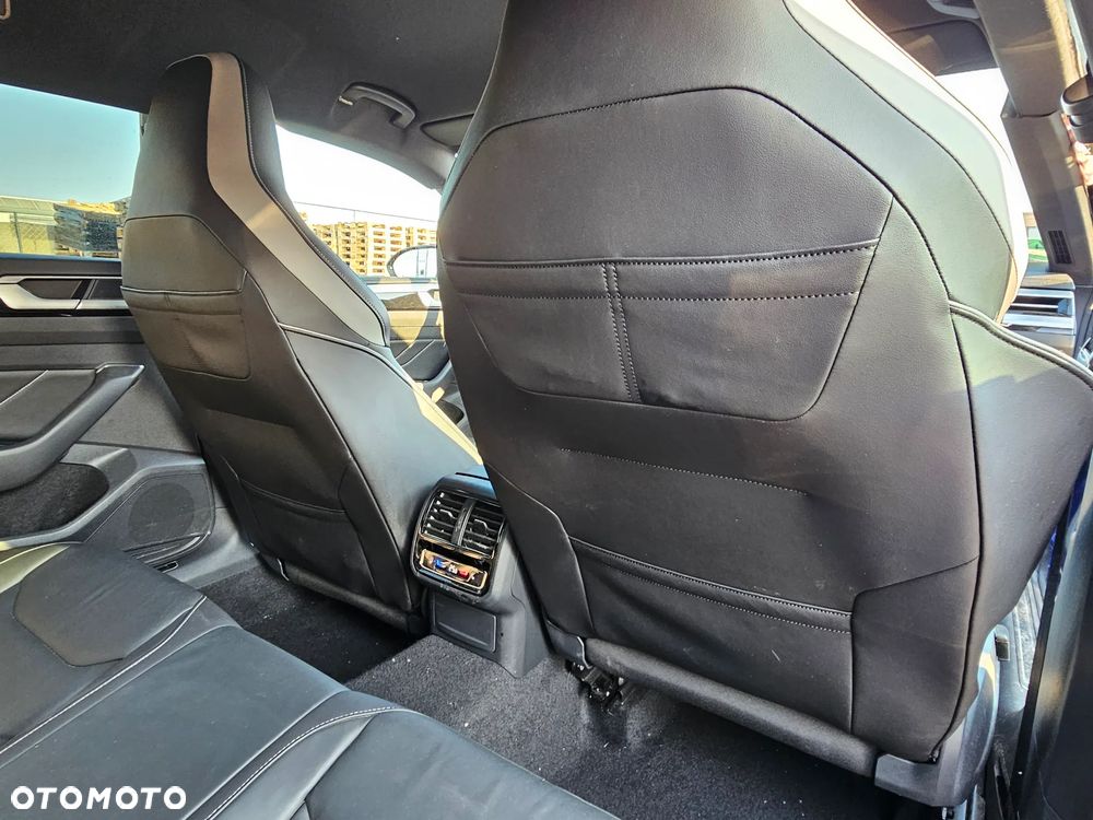 Volkswagen Arteon 2.0 TSI R-Line DSG - 18