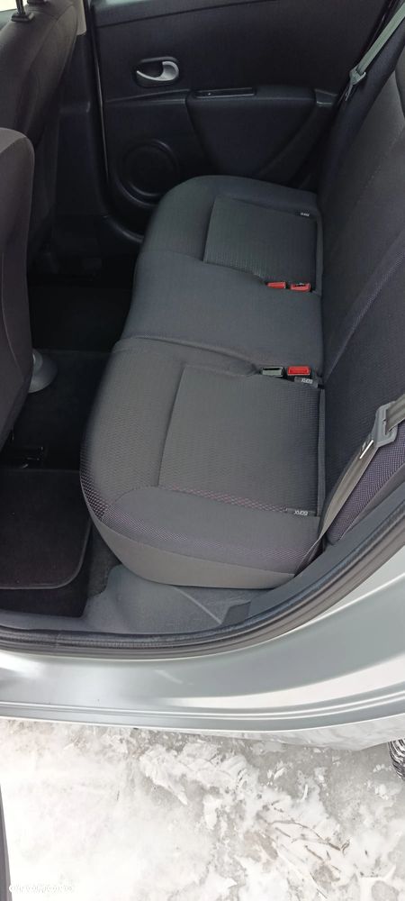 Renault Clio - 6