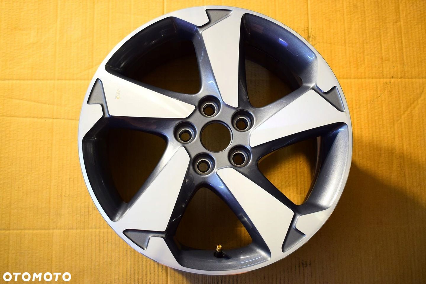 FORD 17 Focus MK4 Mondeo MK5 Nowy Model Oryginał - 1