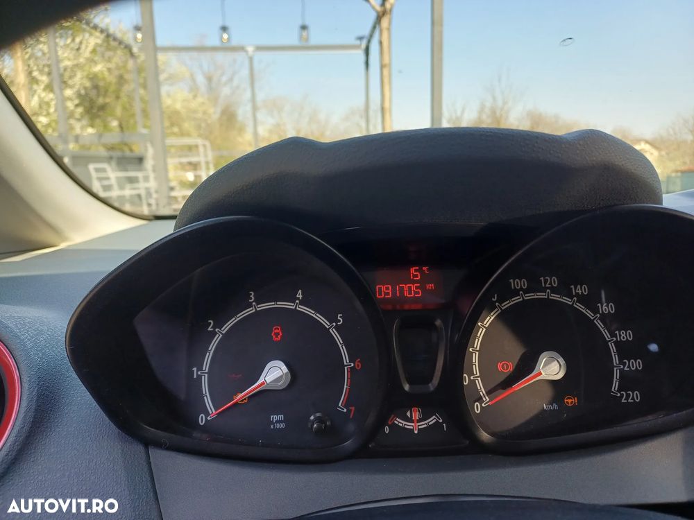 Ford Fiesta 1.4i Trend - 6