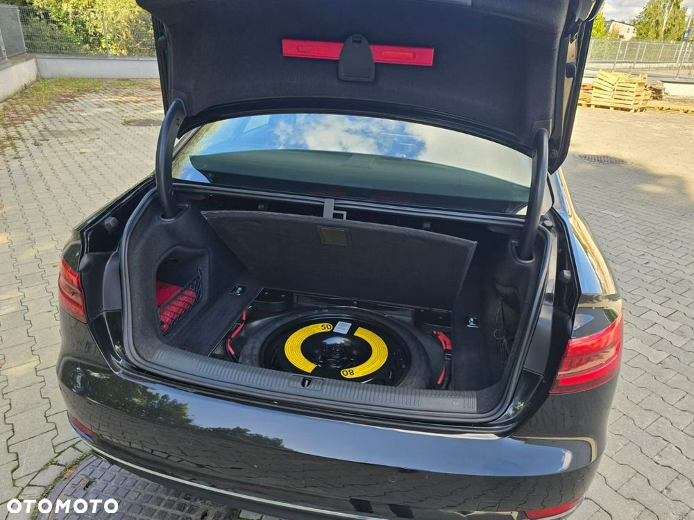 Audi A4 Limousine - 39