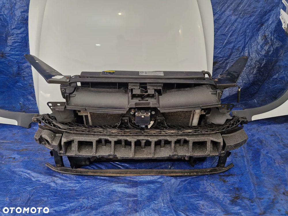 VW Passat B8 ALLTRACK Przód Kompletny L0K1 biała perła full led 6xpdc Kamera Europa - 10