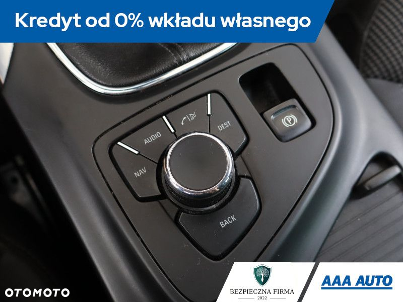 Opel Insignia - 13