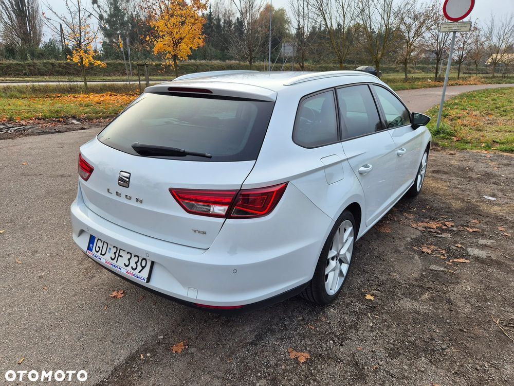 Seat Leon 2.0 TDI DPF DSG Style - 4