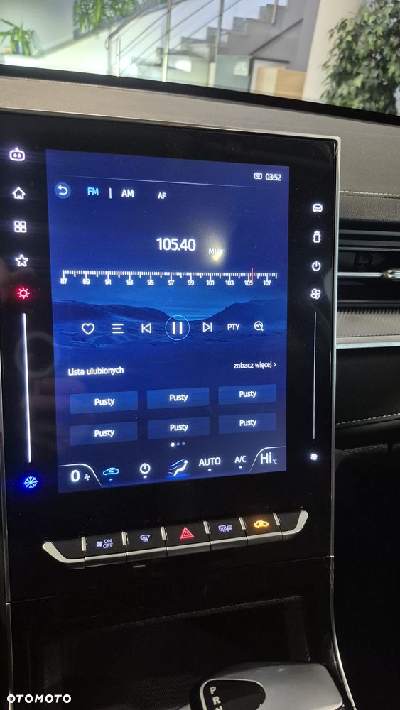 JAC J7 Plus CVT - 28