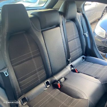 Mercedes-Benz GLA 180 d - 7