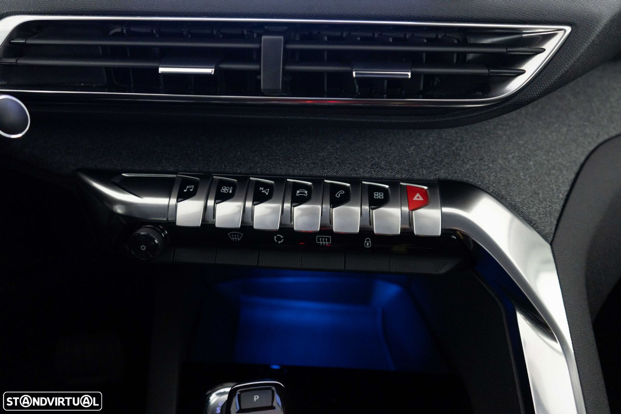 Peugeot 5008 1.2 PureTech Allure EAT8 - 26