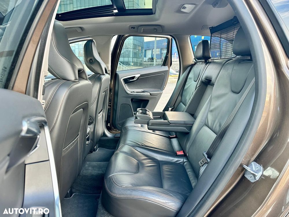 Volvo XC 60 D4 Geartronic Ocean Race - 30