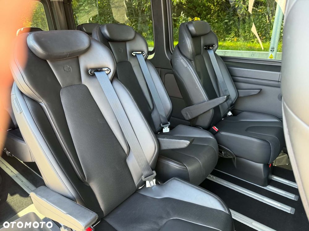 Mercedes-Benz Sprinter - 19