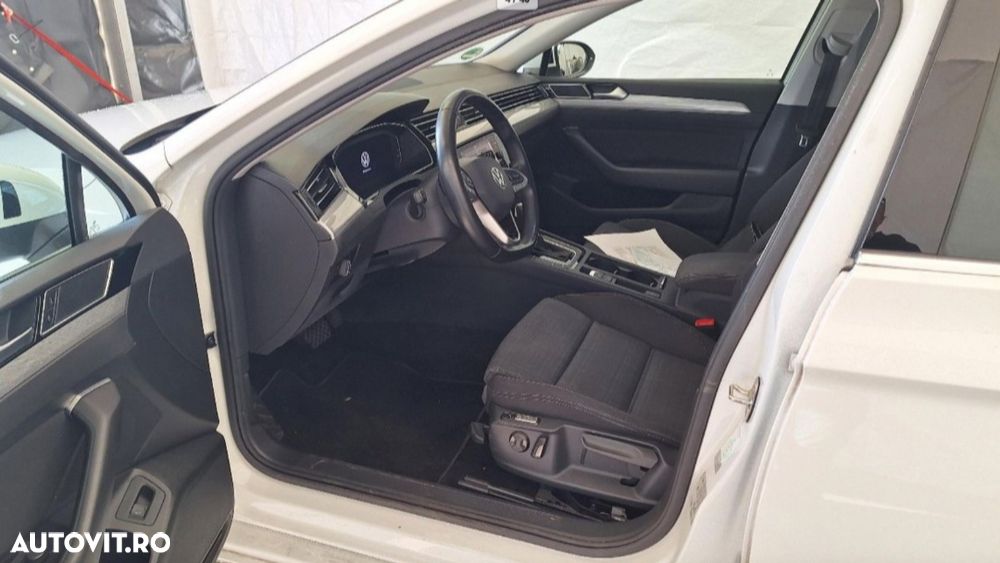 Volkswagen Passat 2.0 TDI SCR DSG Business - 14