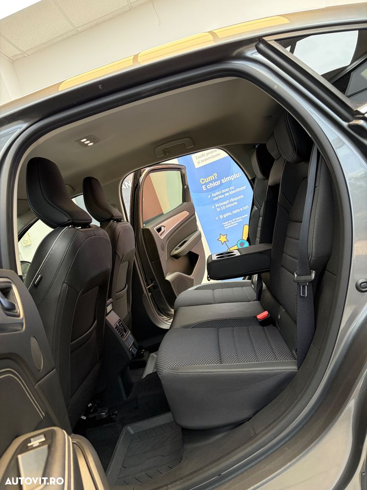 Renault Arkana E-TECH 145 Evolution - 10