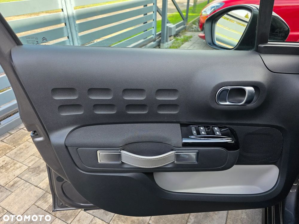 Citroën C3 1.2 PureTech Shine S&S EAT6 - 20