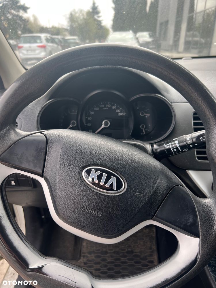 Kia Picanto - 8