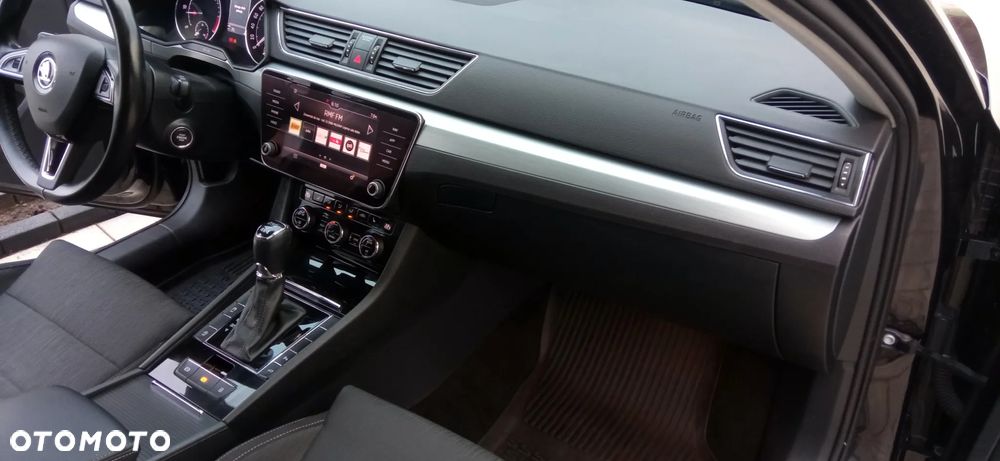 Skoda Superb 2.0 TDI Ambition DSG - 21