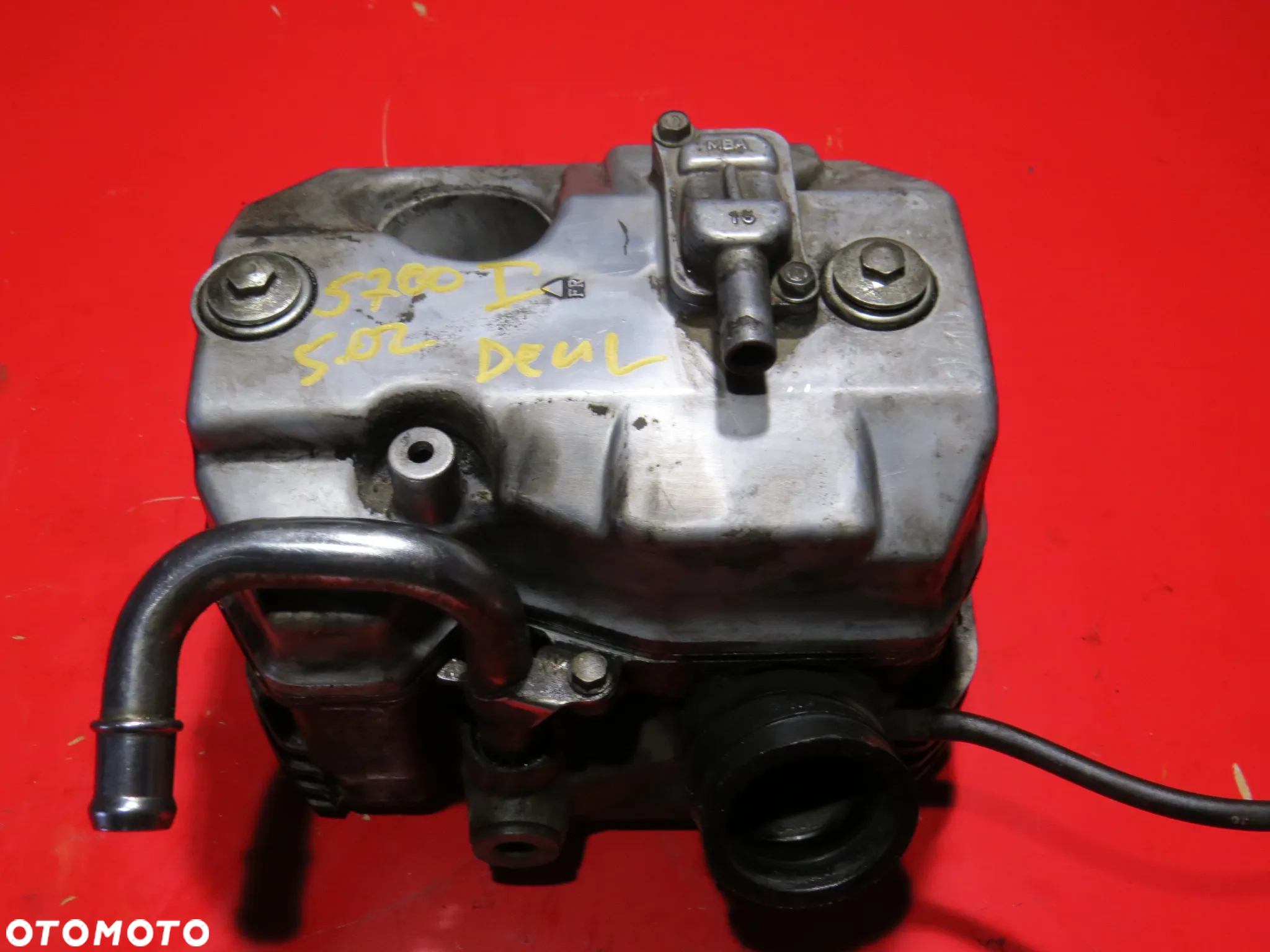 HONDA DEAUVILLE NTV 650 RC47 01 głowica zawory pokrywa wałki na I cylinder - 6
