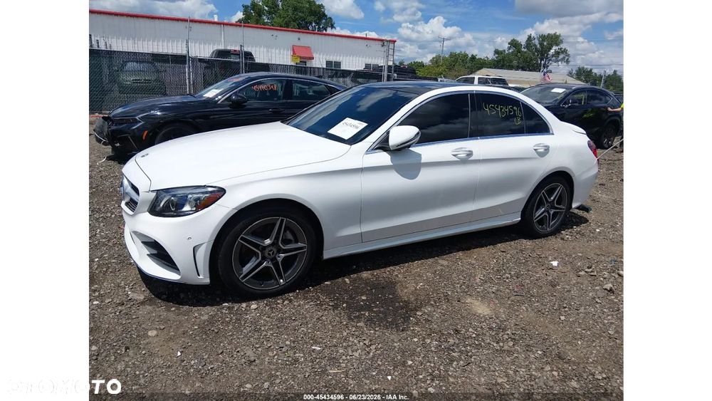 Mercedes-Benz Klasa C 300 4Matic 9G-TRONIC AMG Line - 7
