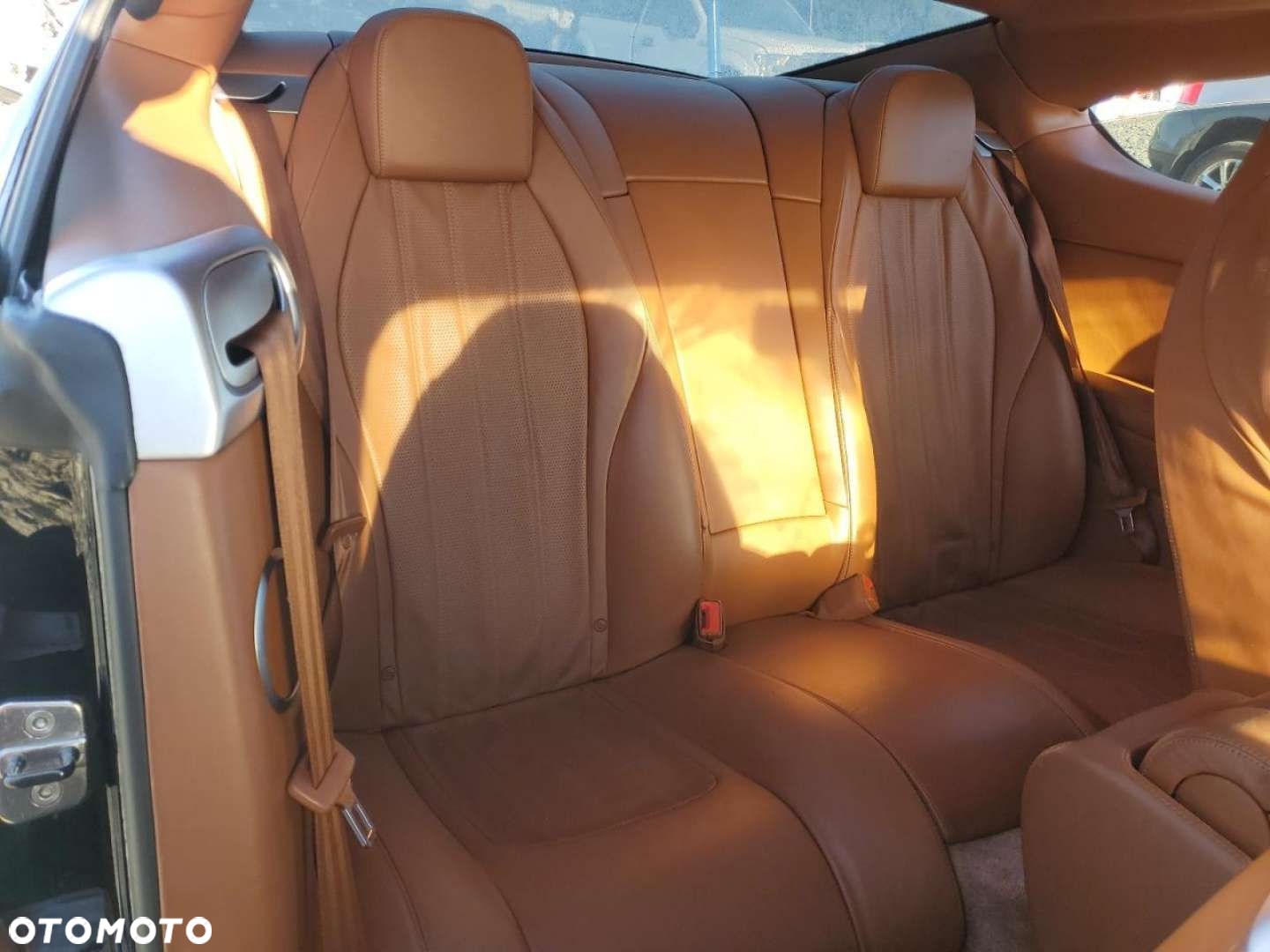 Bentley Continental GT - 11