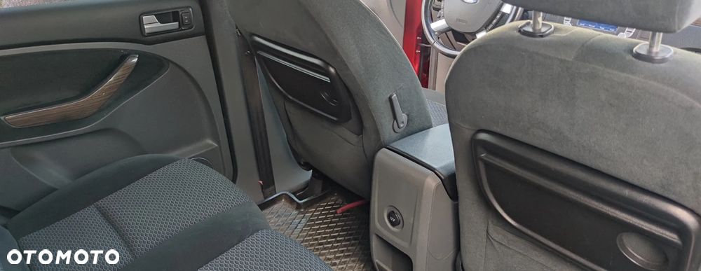 Ford C-MAX 2.0 Ghia - 16