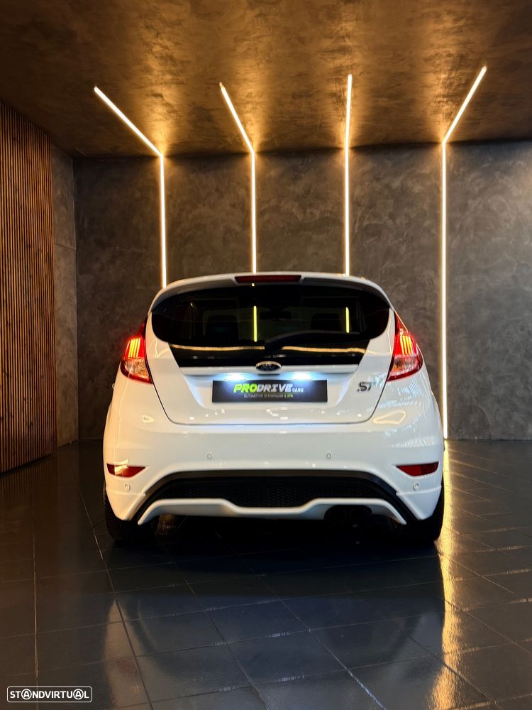 Ford Fiesta 1.6 EcoBoost c/ Pack Pele Desportiva ST - 6