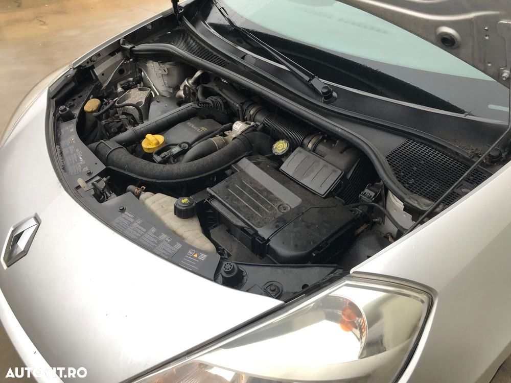 Renault Clio dCi 90 Dynamique - 23