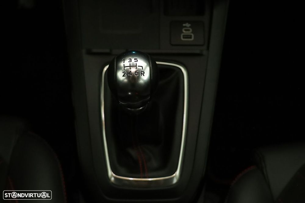 Ford Puma 1.0 EcoBoost MHEV ST-Line - 12