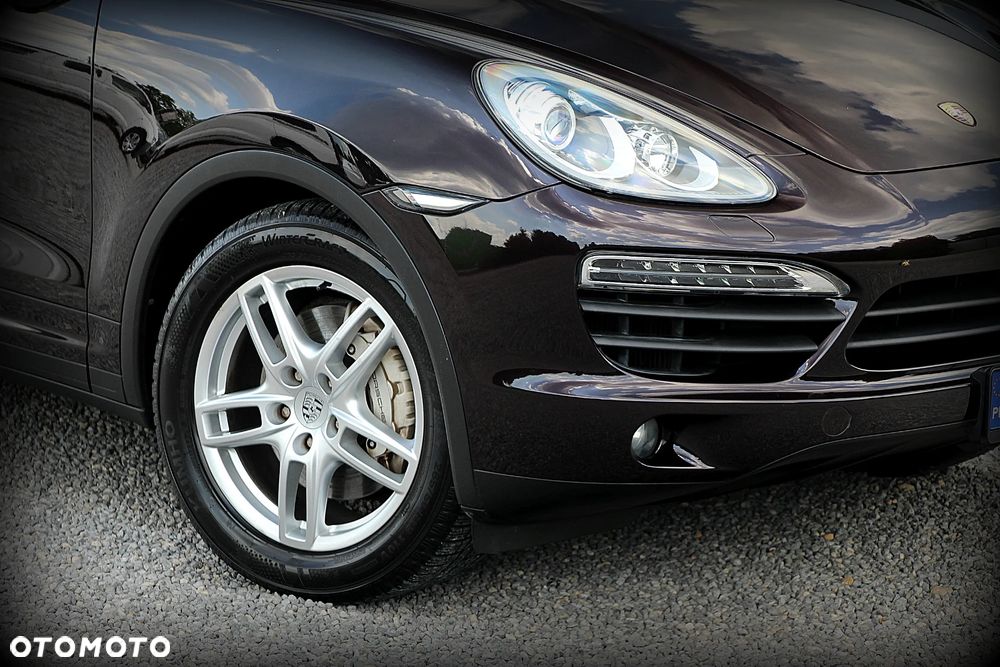 Porsche Cayenne - 2