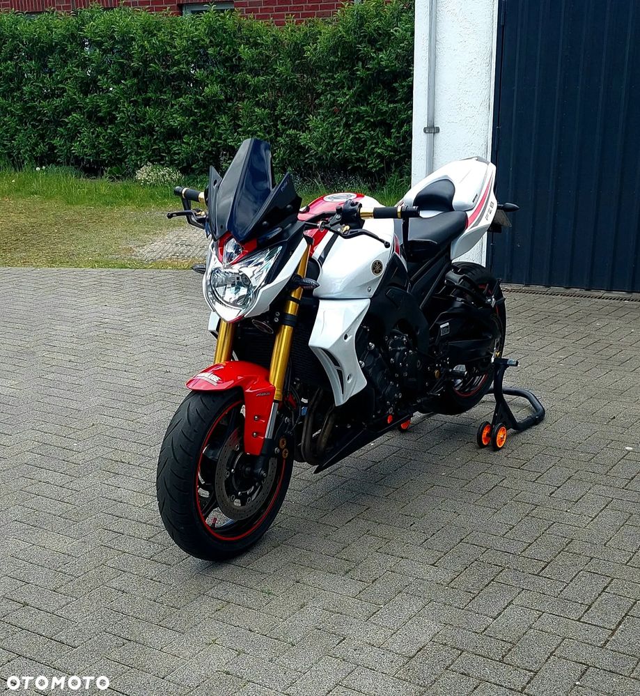 Yamaha FZ8 - 1