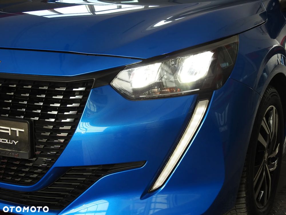 Peugeot 208 PureTech 75 Allure Pack - 32