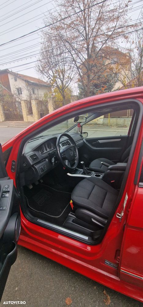 Mercedes-Benz B 200 CDI - 8