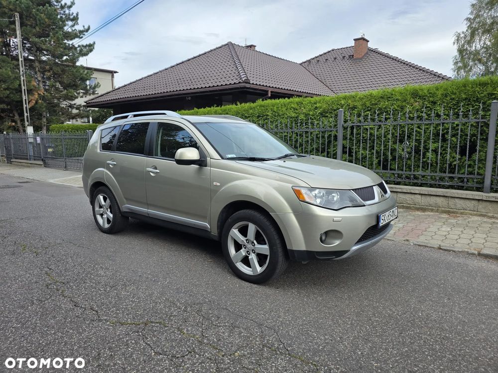 Mitsubishi Outlander 2008 photo 2