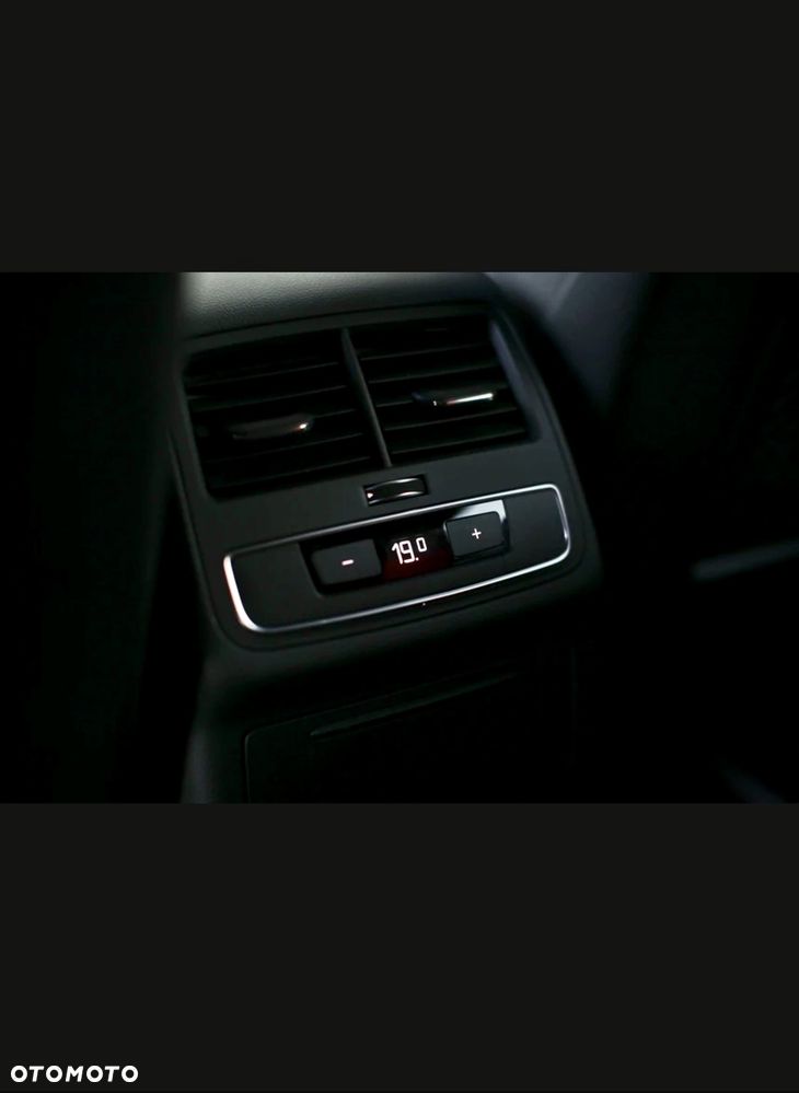 Audi A4 Avant 2.0 TDI S tronic quattro - 38