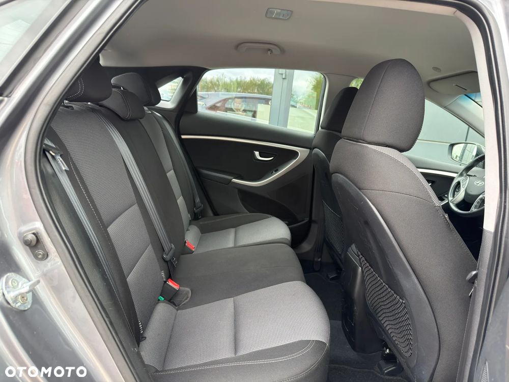 Hyundai i30 1.6 GDI Premium - 33