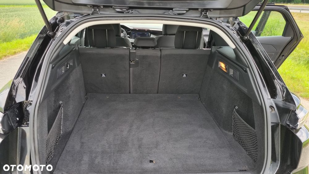 Peugeot 308 180 e-EAT8 GT - 18