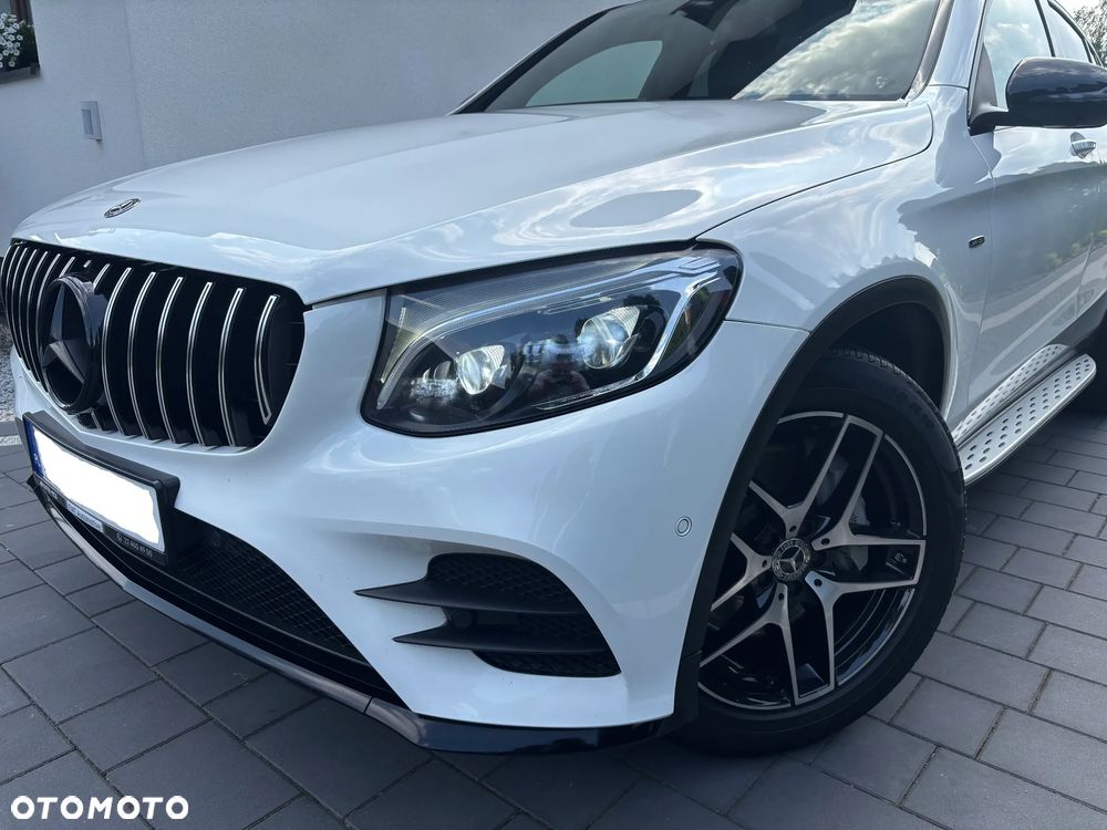 Mercedes-Benz GLC - 22