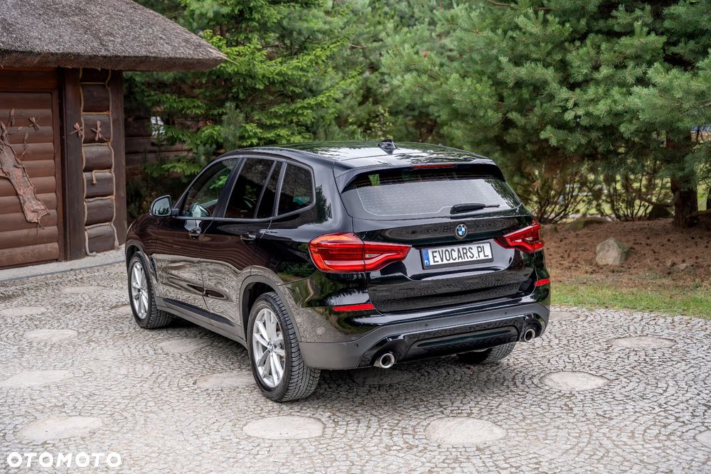 BMW X3 xDrive20d Advantage - 3