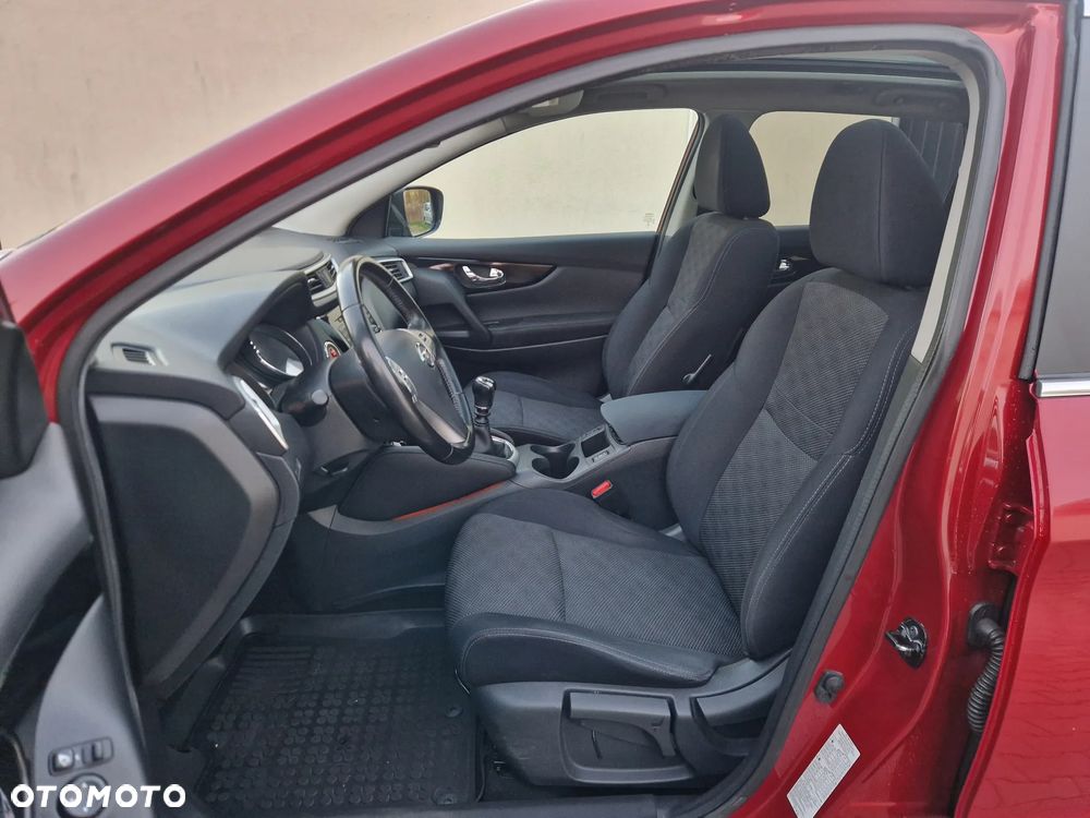 Nissan Qashqai 1.6 DIG-T N-Connecta - 33