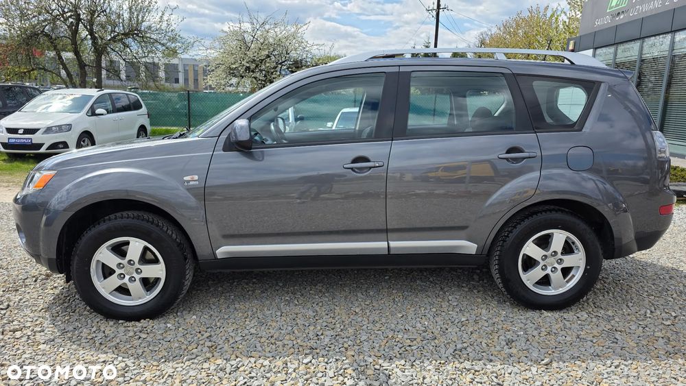 Mitsubishi Outlander 2.0 DI-D 4WD Inform - 3