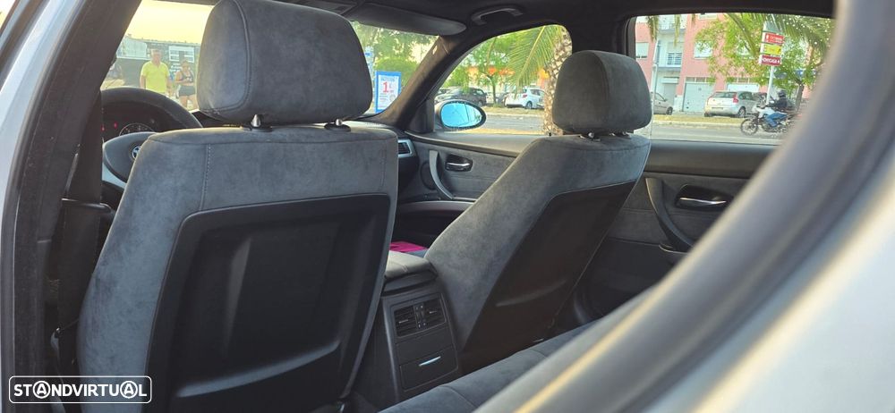 BMW 320 d Exclusive - 9