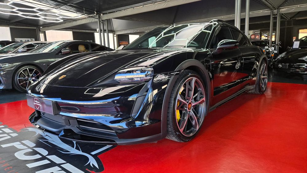 Porsche Taycan Cross Turismo Turbo