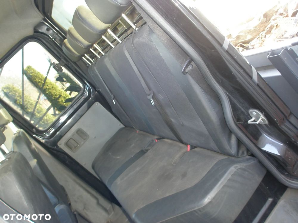 Mercedes-Benz Sprinter - 38