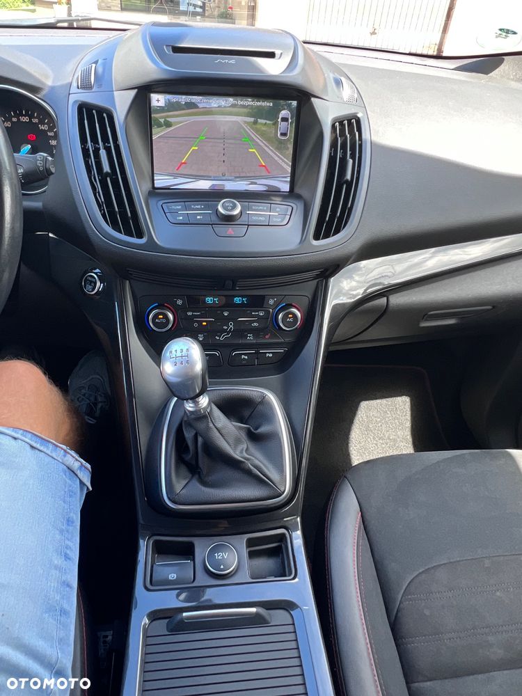 Ford Kuga 2.0 TDCi AWD ST-Line - 27