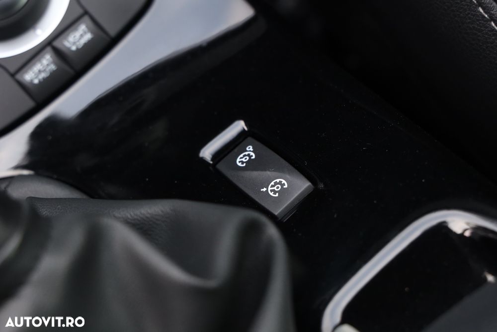 Renault Megane ENERGY dCi 110 Start & Stop Bose Edition - 18