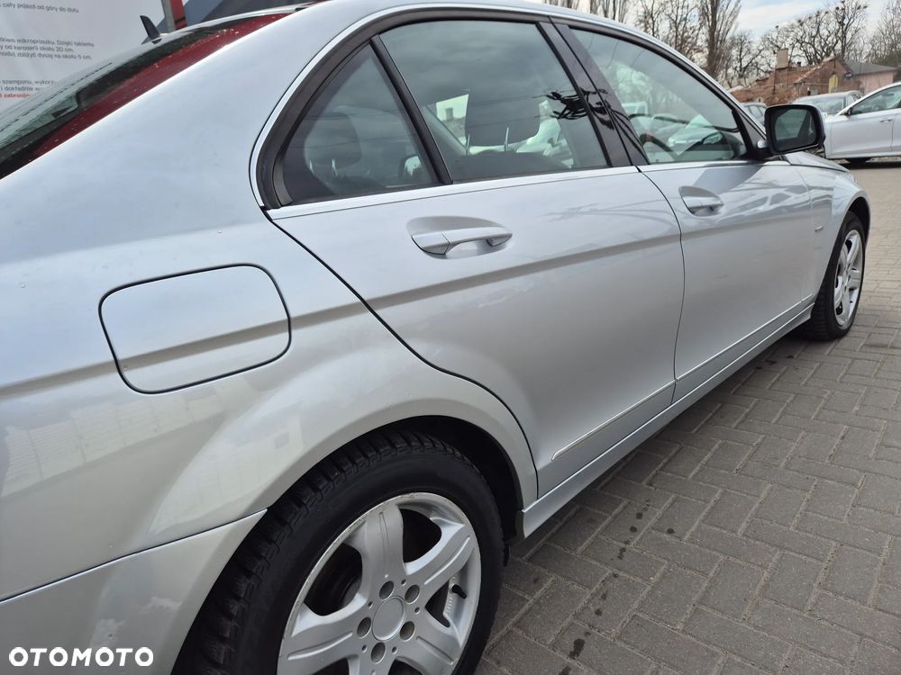 Mercedes-Benz Klasa C 220 CDI Avantgarde - 21