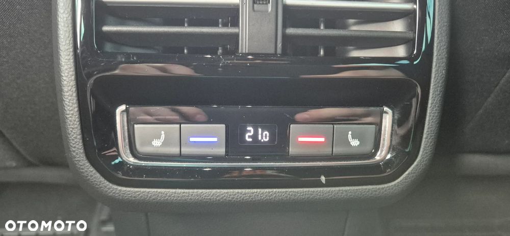 Volkswagen Passat 2.0 TDI SCR (BlueMotion Technology) DSG Comfortline - 30